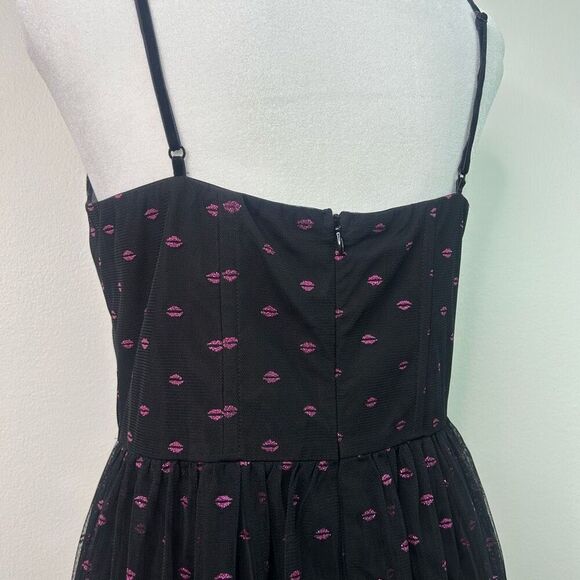 Betsey Johnson Vintage Black Mesh Midi Dress Pink Lip Fairy Goth Y2K Size 8 - Picture 8 of 14